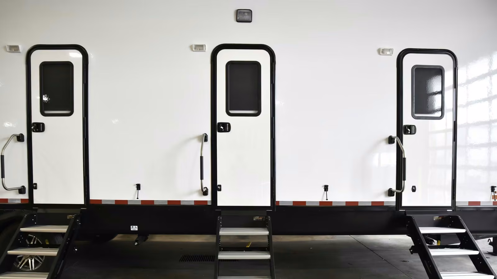 Specialty Portable Restrooms and Showers -- US range